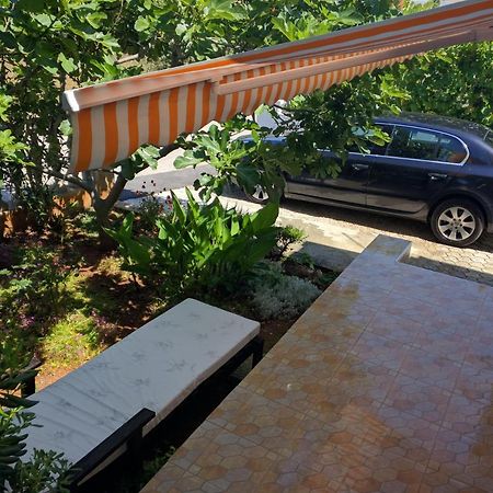 Sakoman Apartments Vir Luaran gambar